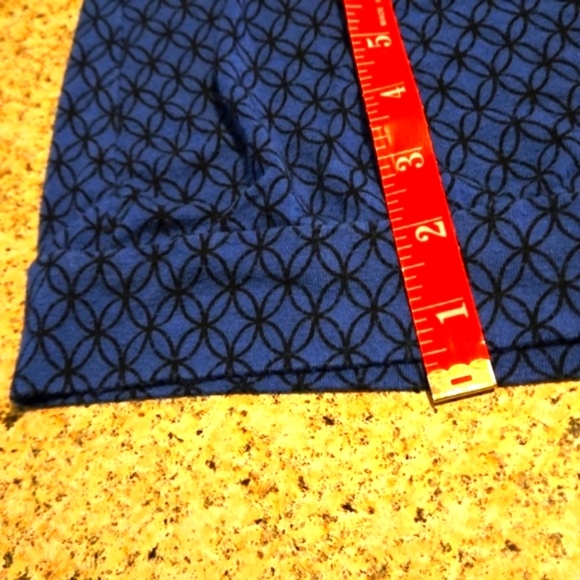 Daisy Fuentes Blue with Black Print Design Elasticized Cap Sleeves Women size 3X - Picture 8 of 9